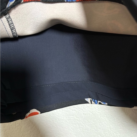 Leggiadro Chic Floral Knee Length Dress - Black and Red. Sleeveless, Back Zip. - Picture 2 of 13